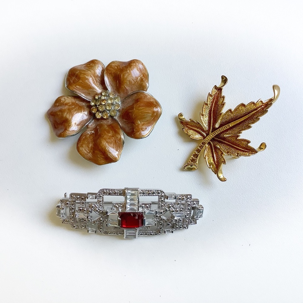 Set of 3 vintage brooch rhinestone Leaf brooch Flower pin silver sparkly pin